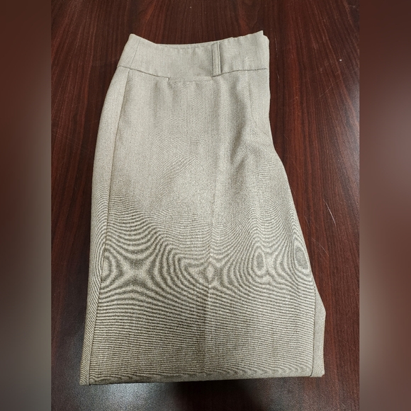 Larry Levine - Beige Dress Pants -Size 8 - Picture 1 of 5